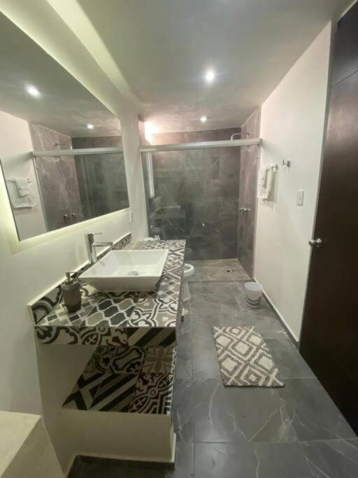 Mid-498 Centro Apartment Merida Bagian luar foto