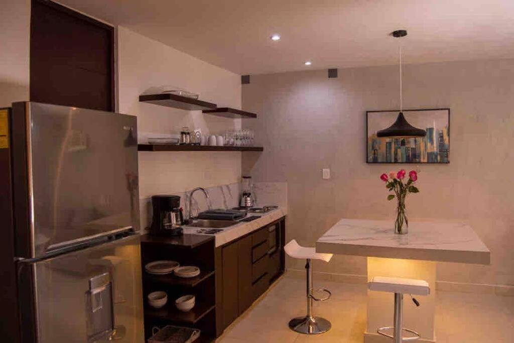 Mid-498 Centro Apartment Merida Bagian luar foto