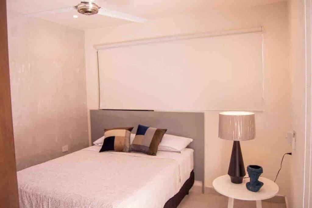 Mid-498 Centro Apartment Merida Bagian luar foto