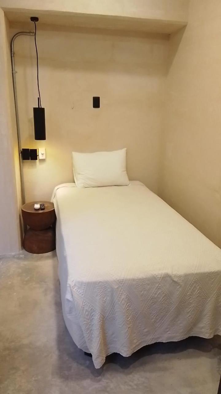 Mid-498 Centro Apartment Merida Bagian luar foto
